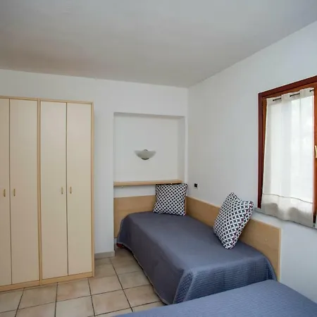 Le Mimose Apartament Lacona